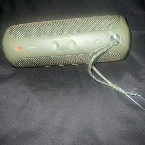 JBL Flip 5 Bluetooth Speaker - Olive